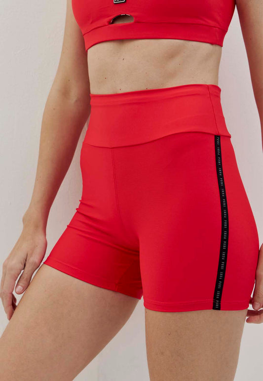 Bermuda vermelho carmim com elástico personalizado e bolso Voá