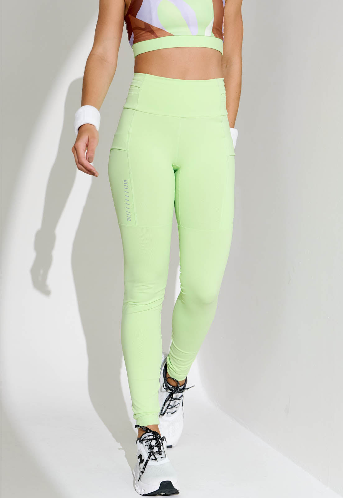 Legging running lisa verde matcha multibolsos Aura