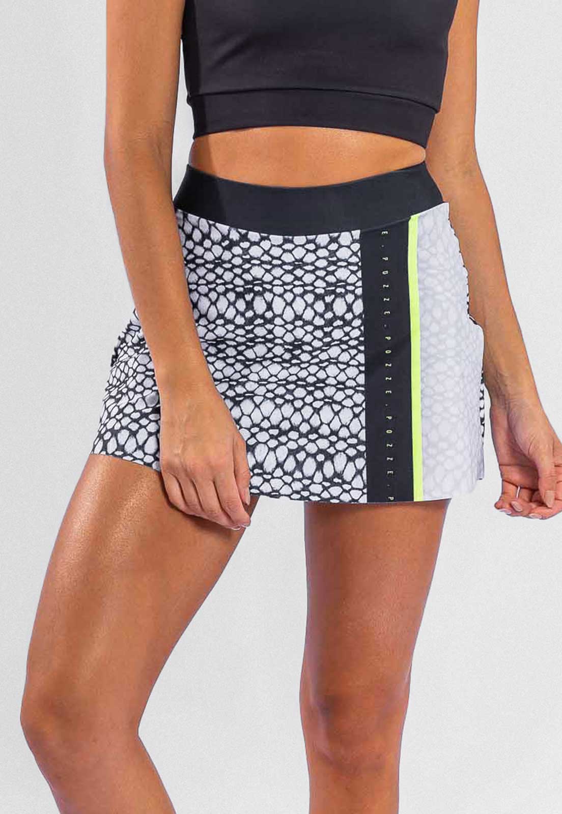 Saia com Short estampa Action
