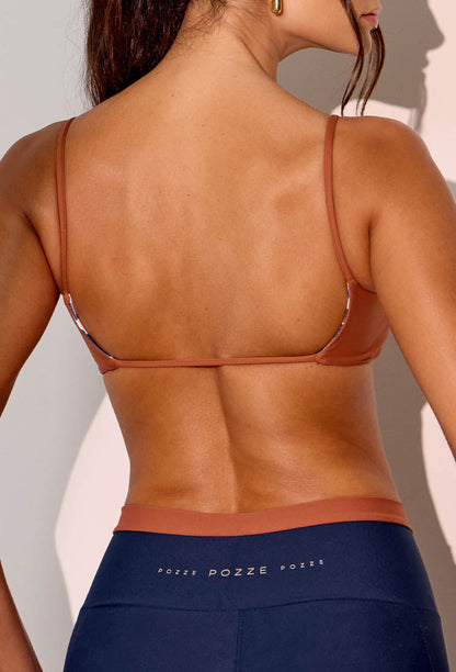 Top alça dupla face marrom e estampado Gaia