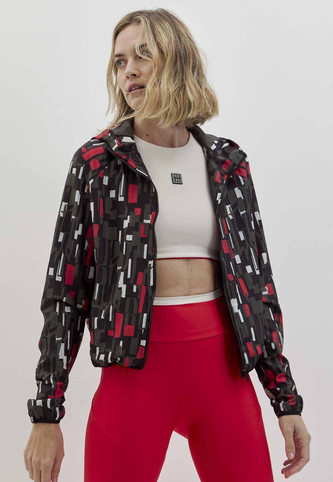 Jaqueta corta vento com bolsos estampada Voá