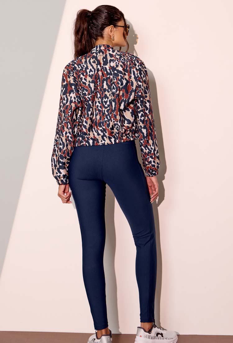 Jaqueta bomber com bolsos frontais estampada Gaia