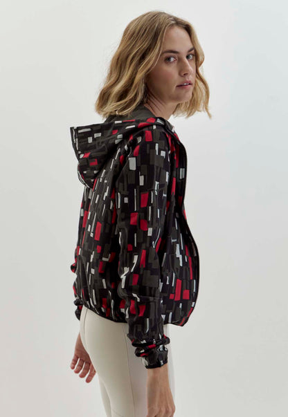 Jaqueta corta vento com bolsos estampada Voá