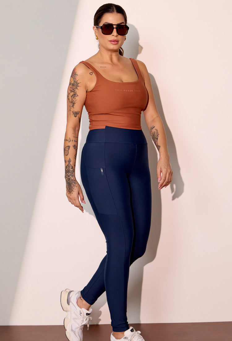 Legging marinho com detalhe marrom capuccino e bolsos Gaia