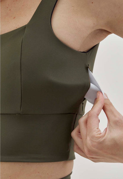 Top longo decote quadrado dupla face preto e verde elite com bojo removível Voá