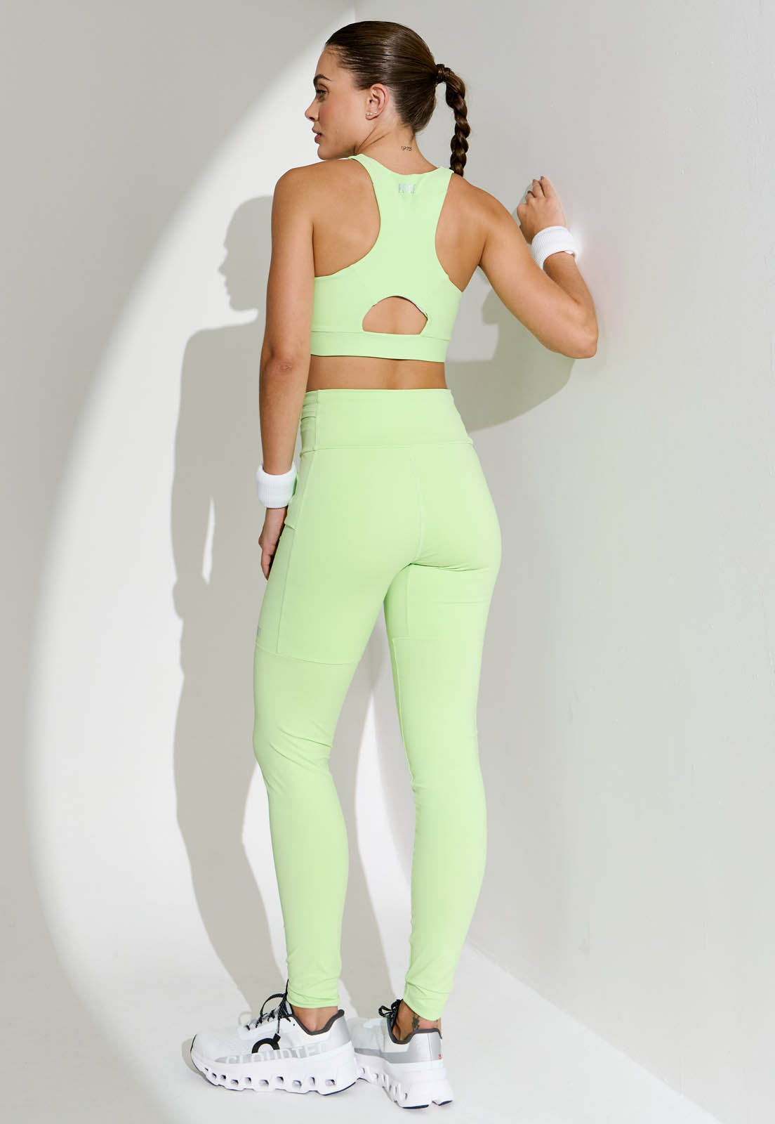 Legging running lisa verde matcha multibolsos Aura