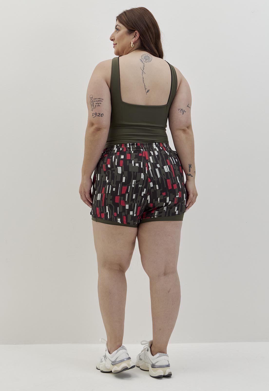 Shorts estampado 2 em 1 com bolsos e bermuda interna verde elite Voá