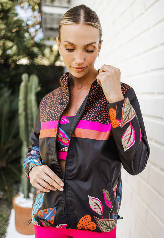 Jaqueta corta vento com bainha estampa anoitecer